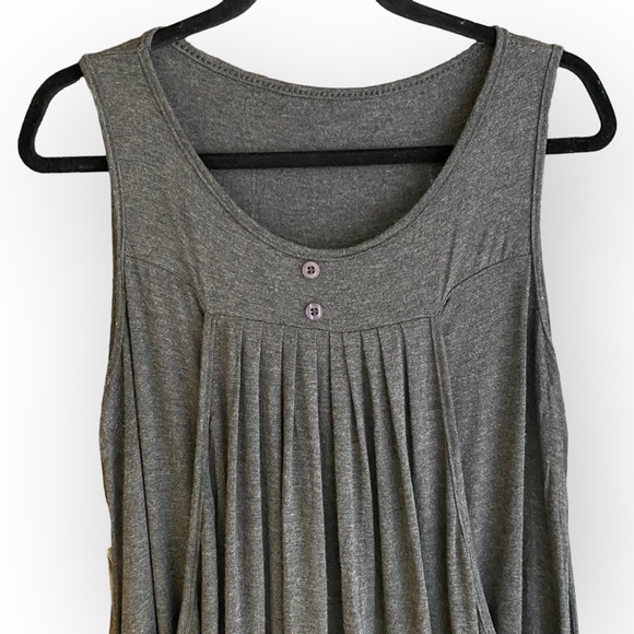 2for$35 Max Studio Grey Stretch Sleeveless Tunic Top Size Large - Picture 2 of 8